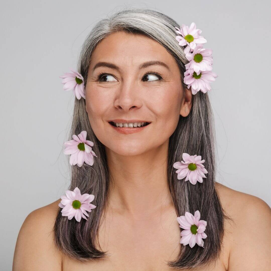 The Ultimate Grey Hair Guide BY Sam Rogers, Hannah Coates