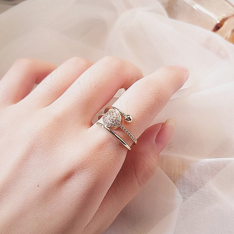 Vintage Sparkling Adjustable Gold Ring