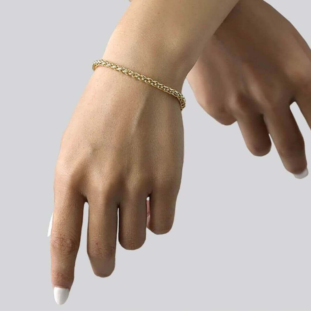 glamorous gold bracelet