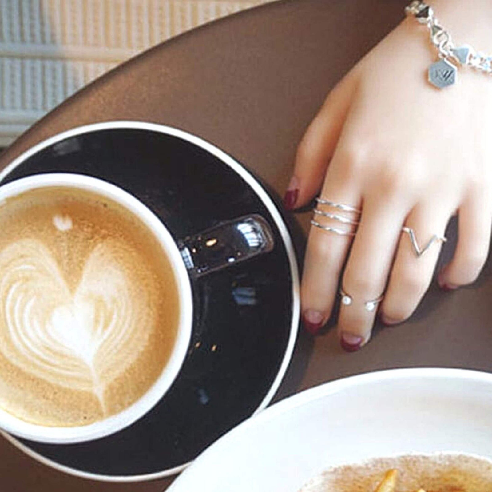 Art Deco White Gold-Plated Adjustable Ring