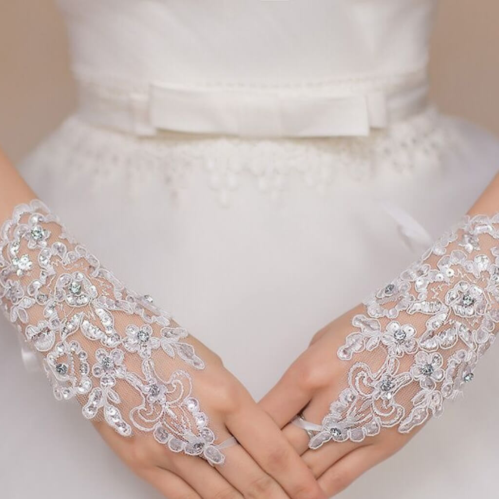 Patricia Short Wedding Gloves - White - belledesoiree.com