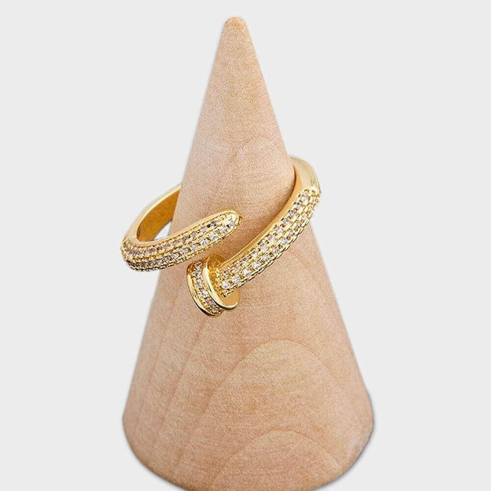 Gold Overlap Open Ring-belledesoiree
