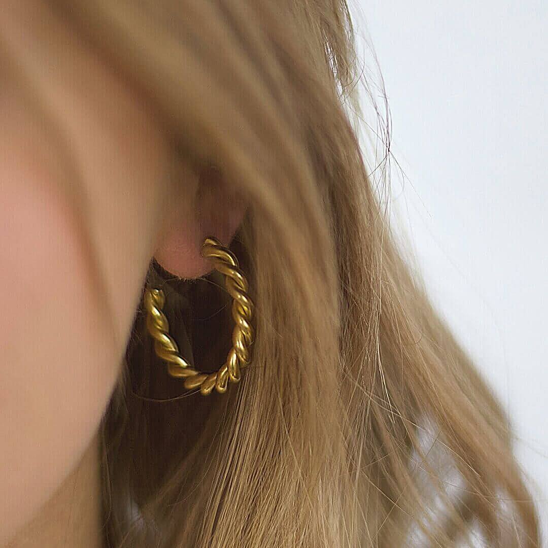 Elegant Twist Hoop Earrings/Medium size- BELLE DE SOIREE Twist Hoop Earrings